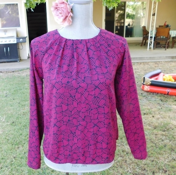 F21 Magenta Navy Printed Work Blouse Top XS - Picture 1 of 4